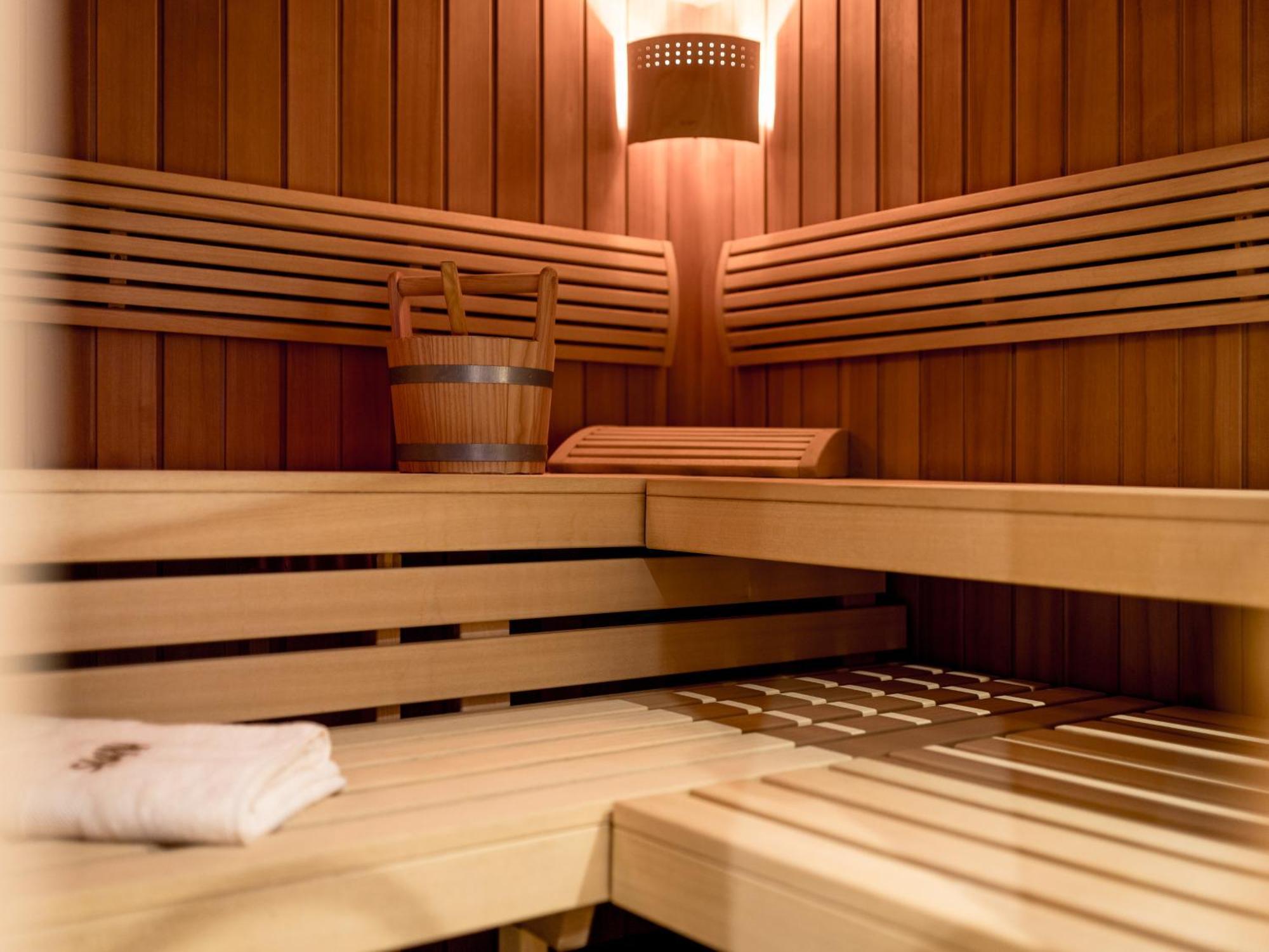 ホテル Quality Hosts Arlberg - Haus Pepi Eiter サンクト・アントン・アム・アールベルク エクステリア 写真