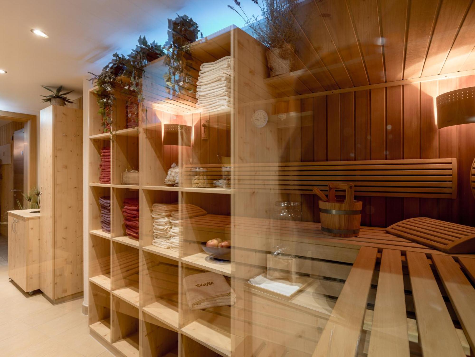 ホテル Quality Hosts Arlberg - Haus Pepi Eiter サンクト・アントン・アム・アールベルク エクステリア 写真