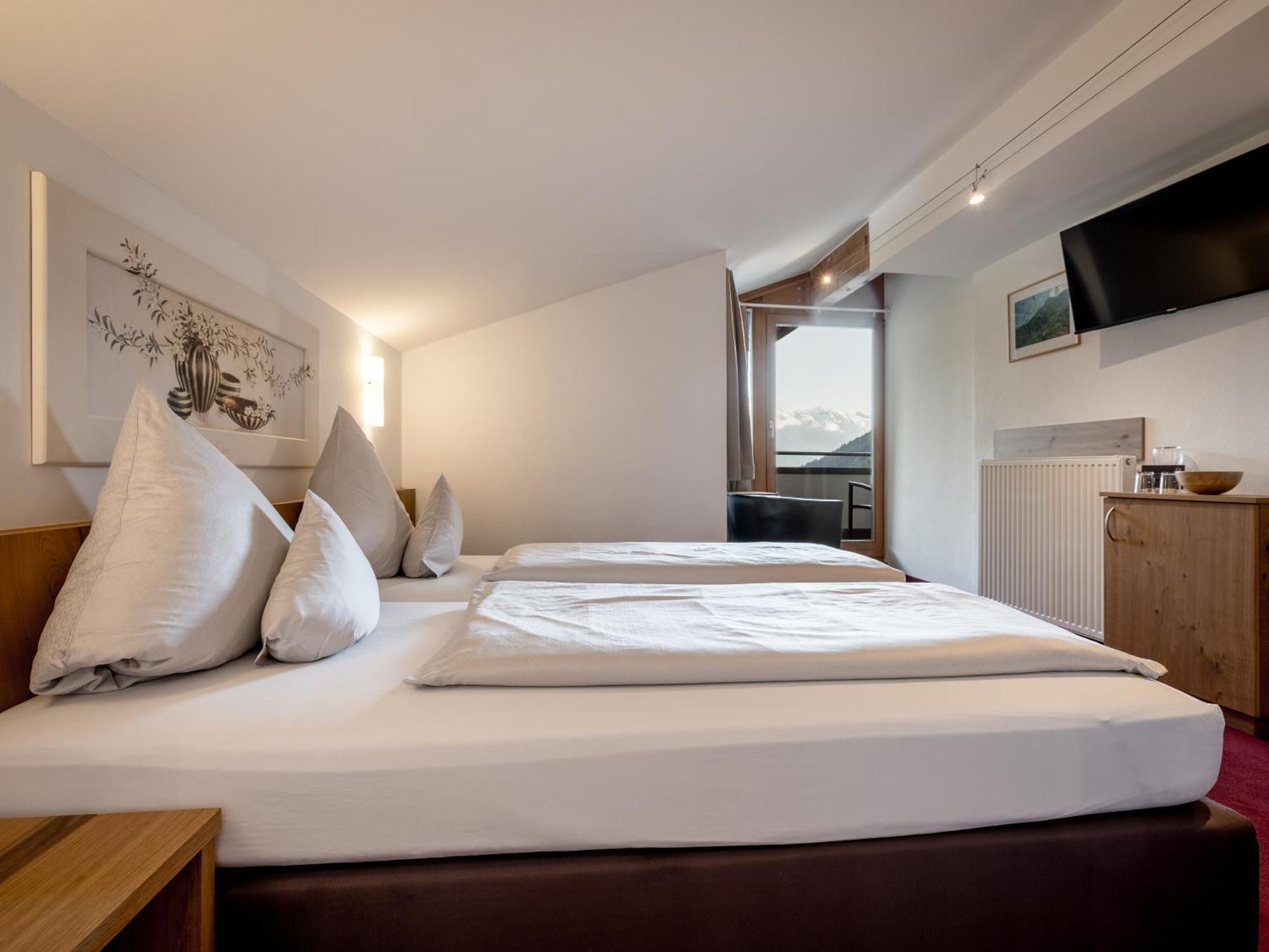 ホテル Quality Hosts Arlberg - Haus Pepi Eiter サンクト・アントン・アム・アールベルク エクステリア 写真