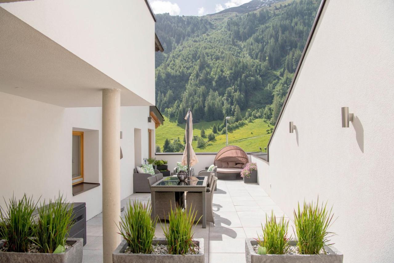 ホテル Quality Hosts Arlberg - Haus Pepi Eiter サンクト・アントン・アム・アールベルク エクステリア 写真